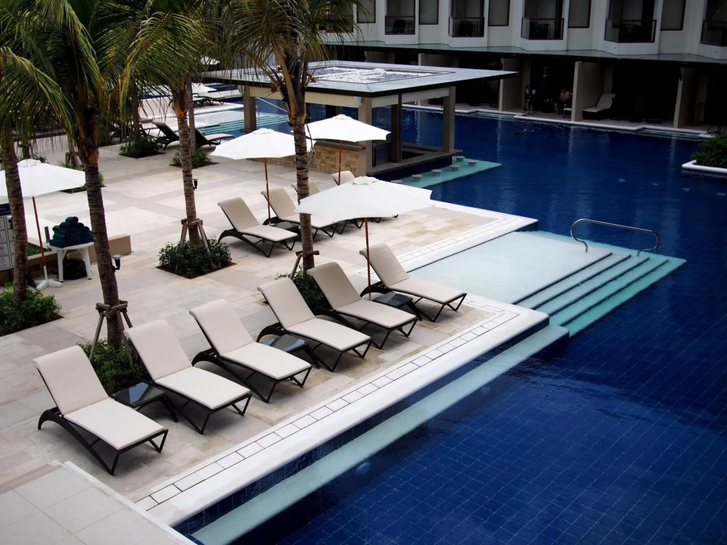 Henann Resort Alona Beach