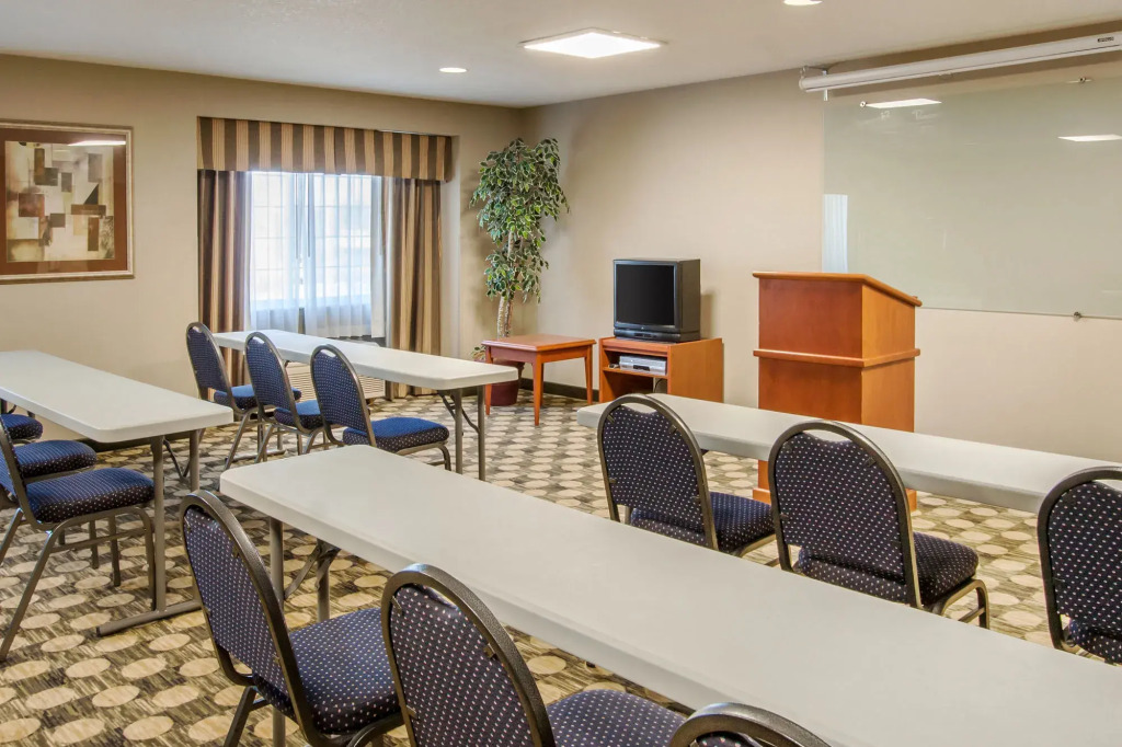 Comfort Inn Portland Hotel
