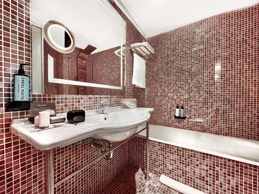 St George Lycabettus Lifestyle Hotel