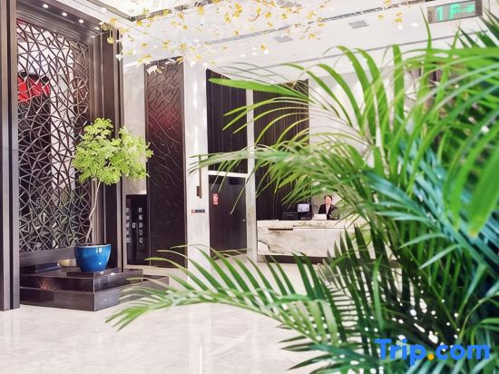 RoyalLong YongXing Garden Hotel