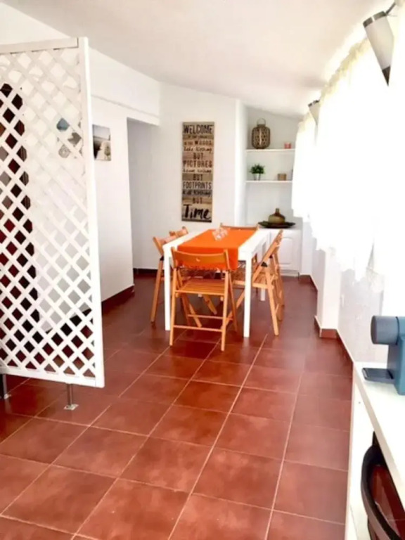 House With 3 Bedrooms in São Martinho do Porto, With Balcony and Wifi Near the Beach