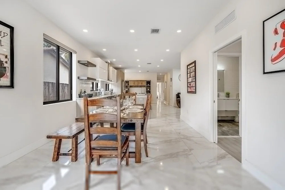 Fox Grand Residence- 6bd, 2 Pools & Pool Table