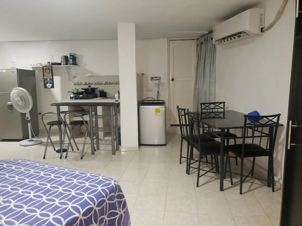 Study in the Old City of Cartagena E3m2 With Air Conditioning and Wifi