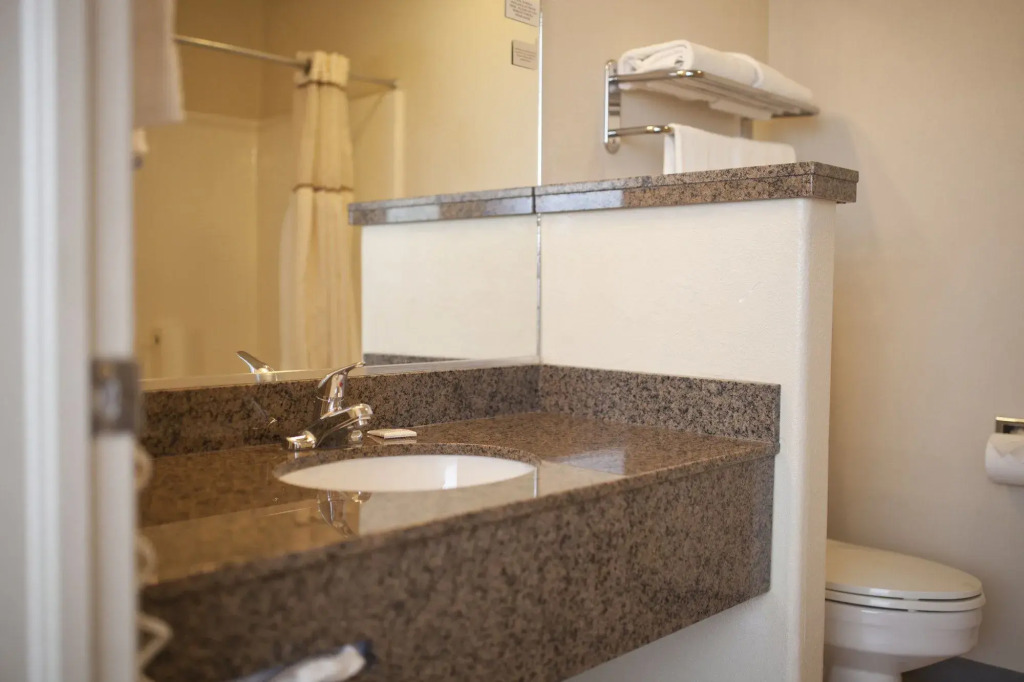 St. George Inn and Suites