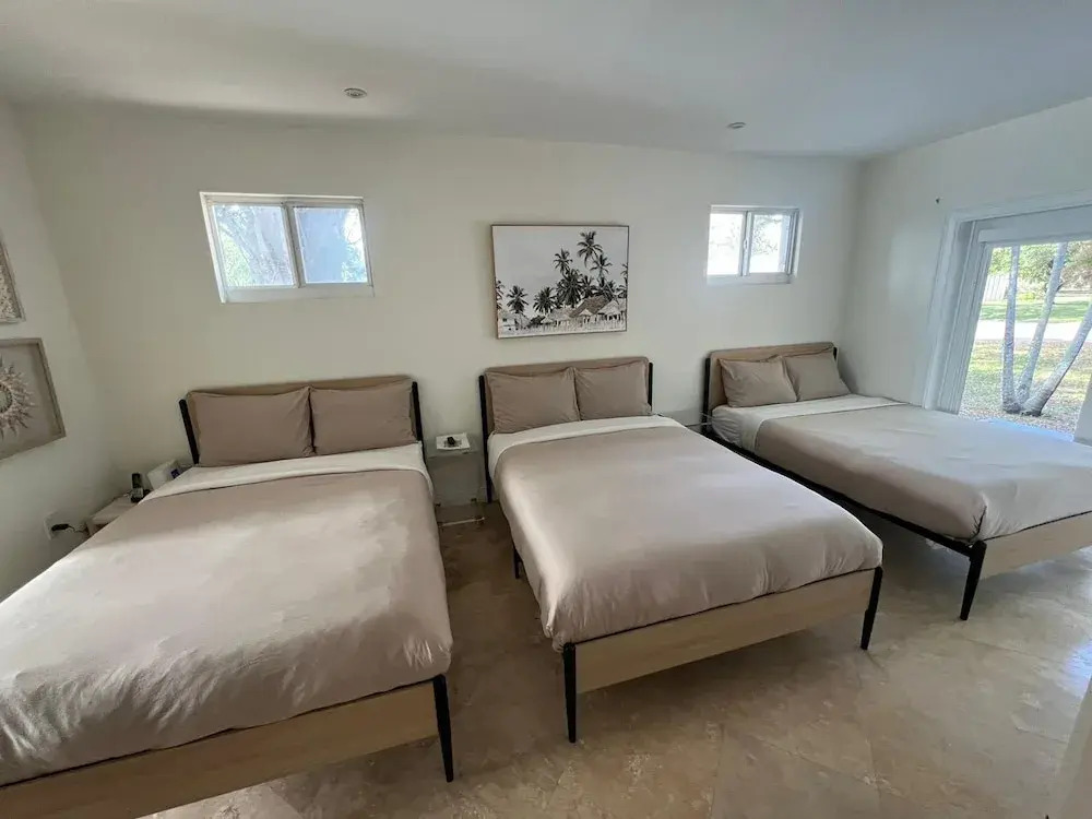 Biscayne Park 3BD 2BA -spacious