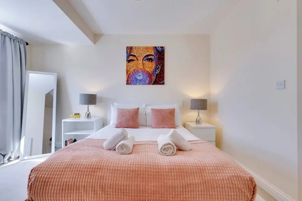 Modern Cambridge Home Business & Holiday Stays