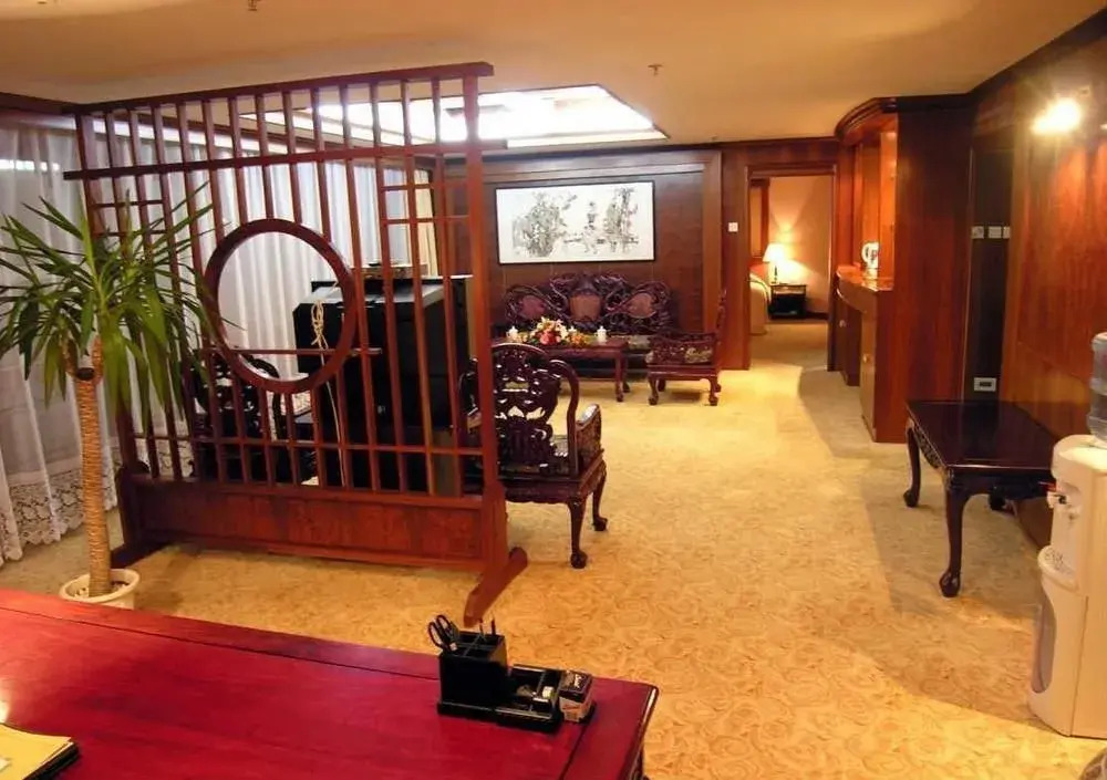 Jianyin Hotel