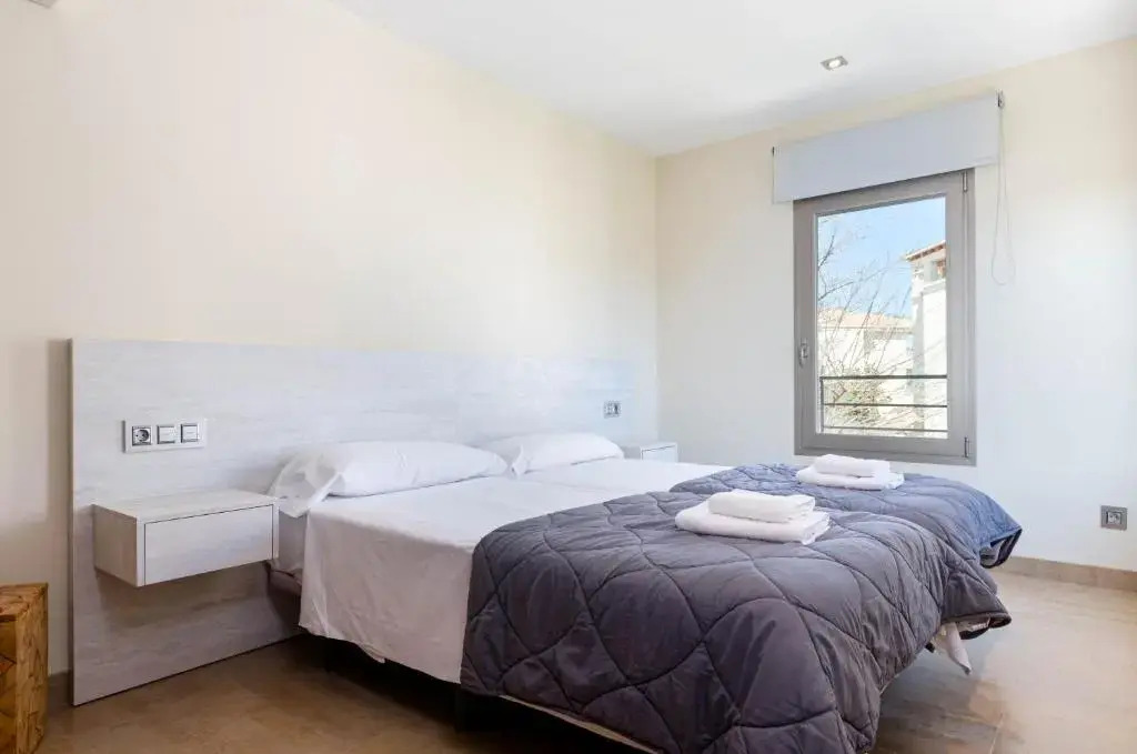 YourHouse Antonia, sea view house with terrace