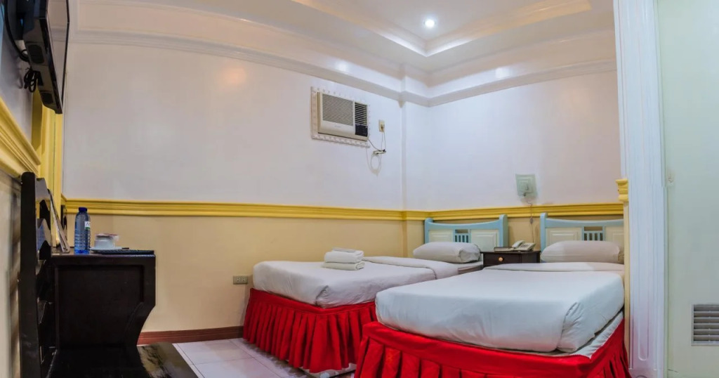 Golden Palace Hotel