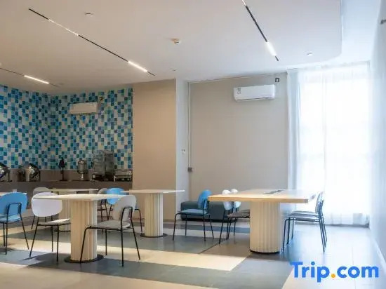 Homeinns（Zhuhai Zhongda Qinglv North Branch）
