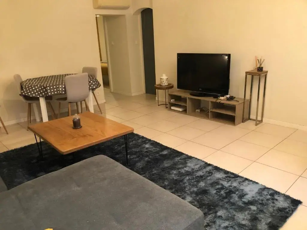 Quartier historique Plein coeur d Ajaccio proche de toutes commodités plage à 150m Grand F2 4 couchages 56 M2