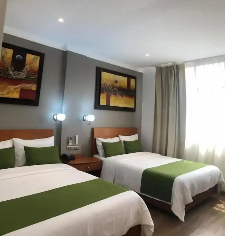 Hotel Plaza Monte Carlo
