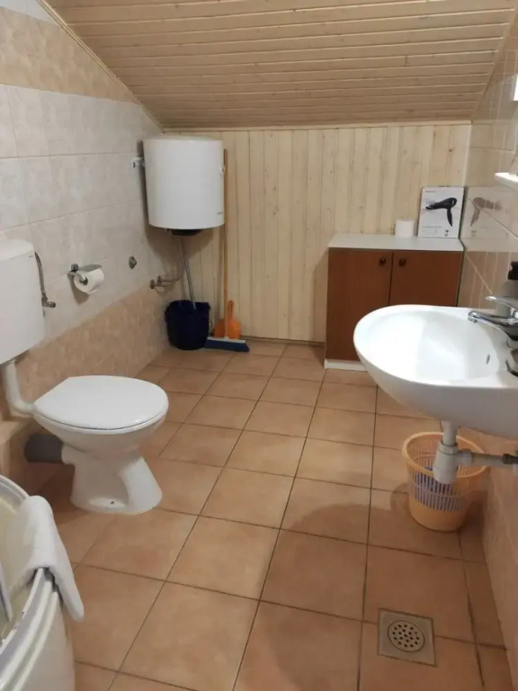 Nives - Great Location - A1