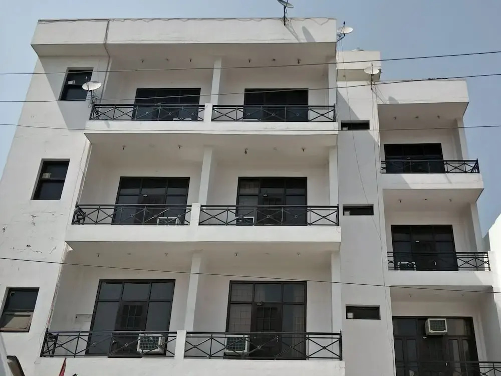 OYO 14105 Sai Vihar