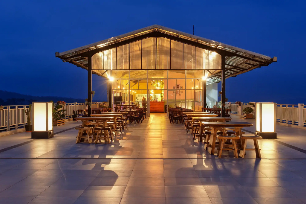 Le Eminence Puncak Hotel Convention & Resort