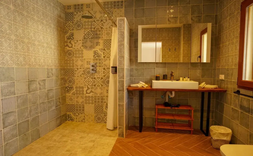 Lemon Tree Retreat at El Amparo