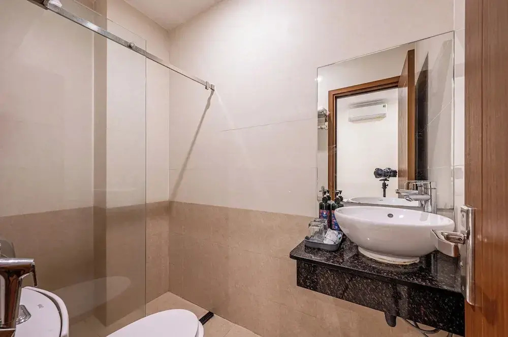 Cozrum - Love Hotel Trần Thị Nghỉ