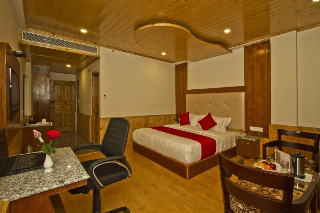 Sarthak Regency,Rangri, Manali,HP,Just 1 kms from Volvo parking