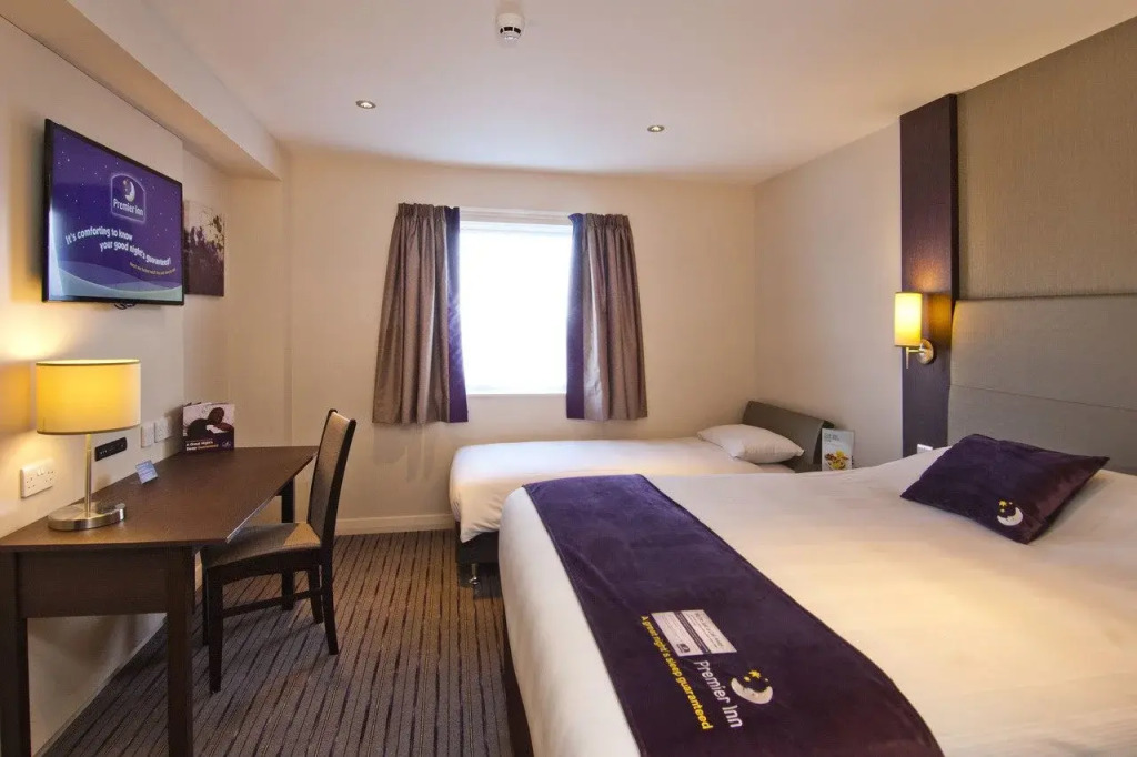 Premier Inn Exeter - M5 J29
