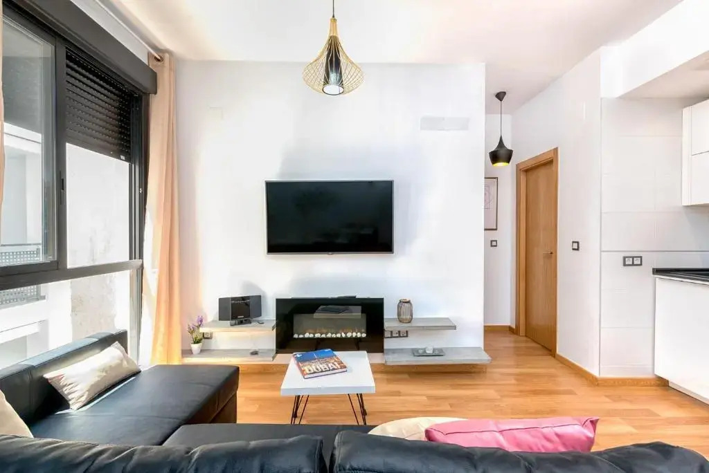 Atico terraza privada piscina centro ac nuevo 1hab