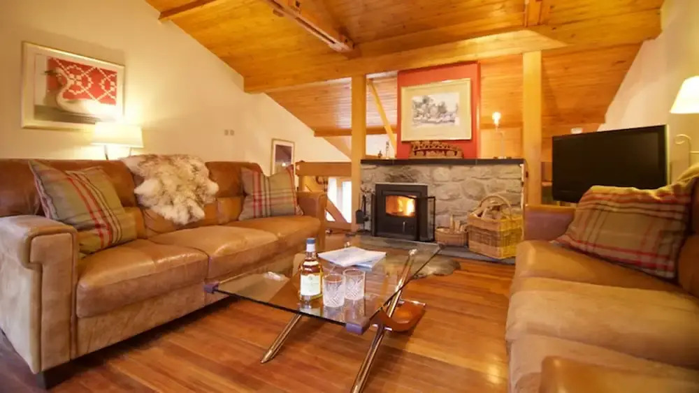 Pine Ridge Lodge