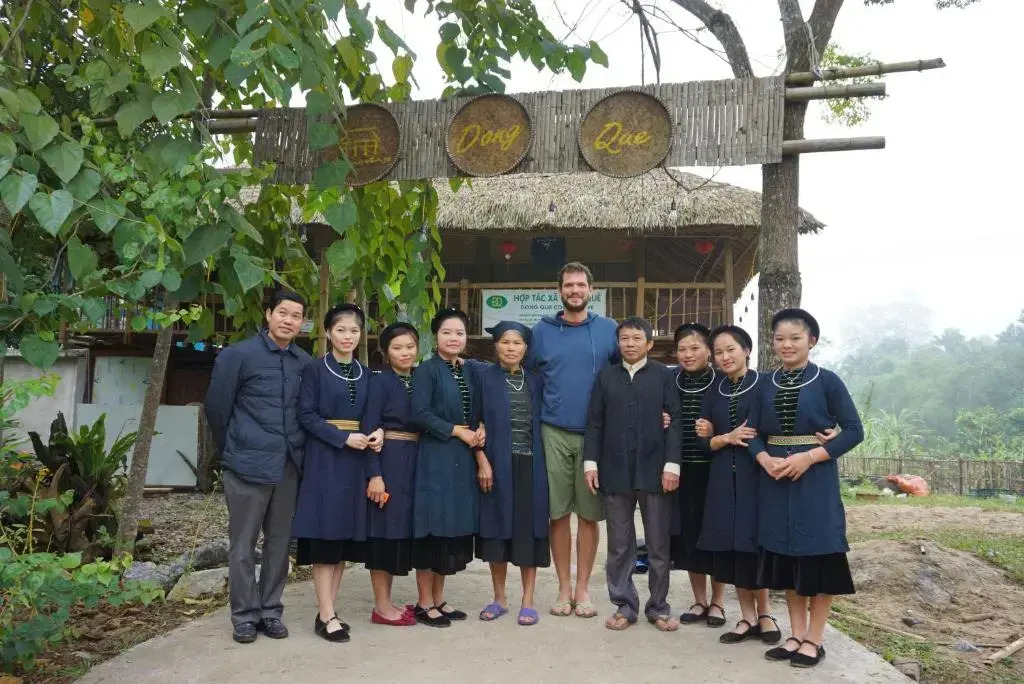 Dong Que Homestay-Tours-Motorbike, Car rental, Hiking