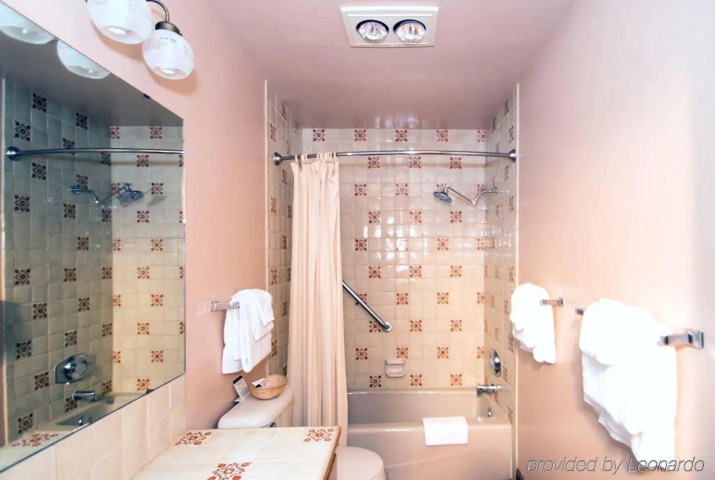 Sagebrush Inn & Suites