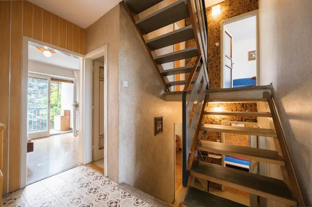Ljubljana C17 - 5 Bedroom Private House with a Garden