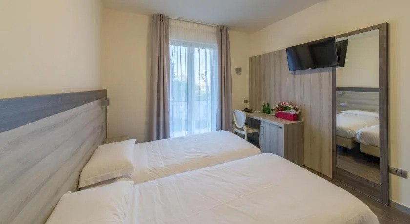 Hotel Panineria Colombera Rossa
