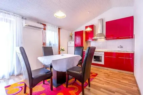 Apartments Miro