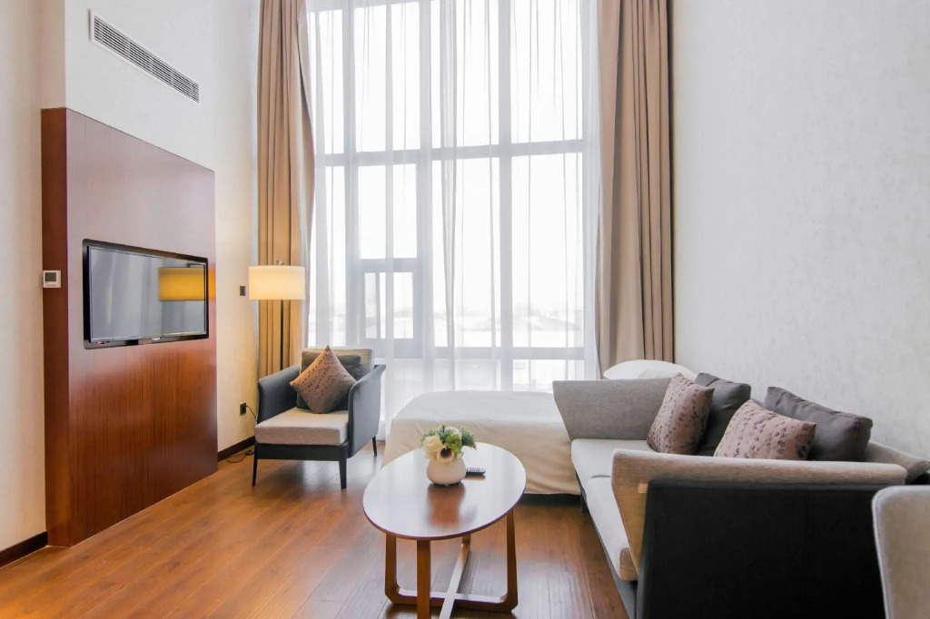 Yitel Hotel (Shanghai Lujiazui Financial District Fangdian Road Subway Station Branch)