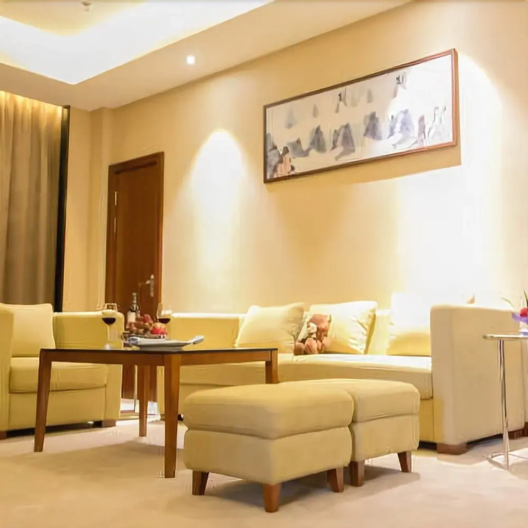 Darius International Hotel (Panlong Cave)