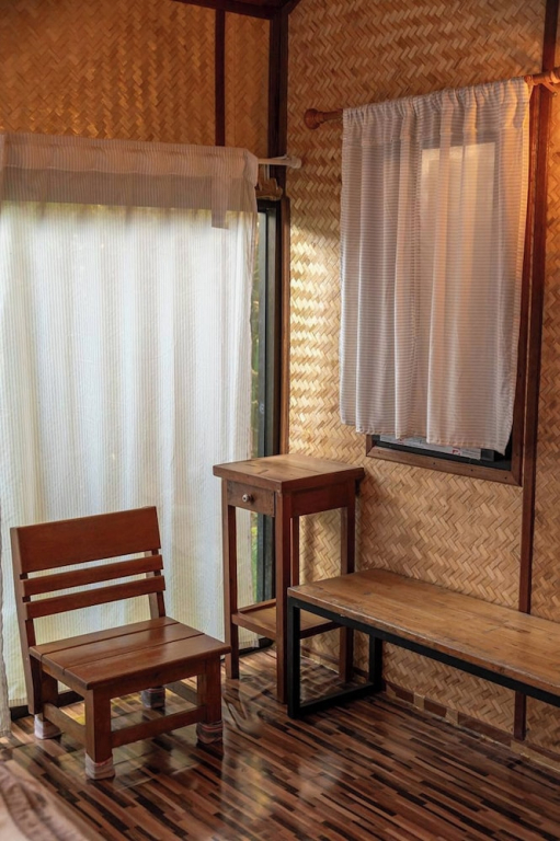 Lion Cafe Resort