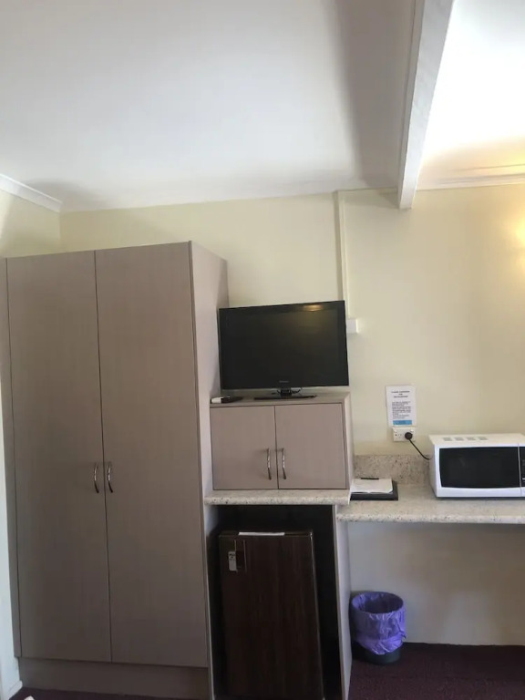 Biloela Centre Motel & Grevillea Steakhouse & Bar