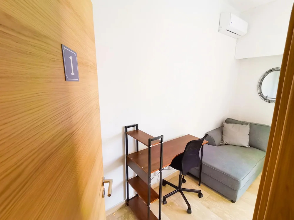 Central Square Nomadic Rooms
