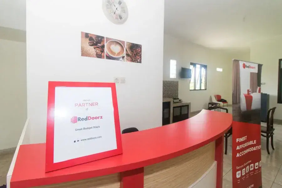 RedDoorz Syariah near Stasiun Madiun