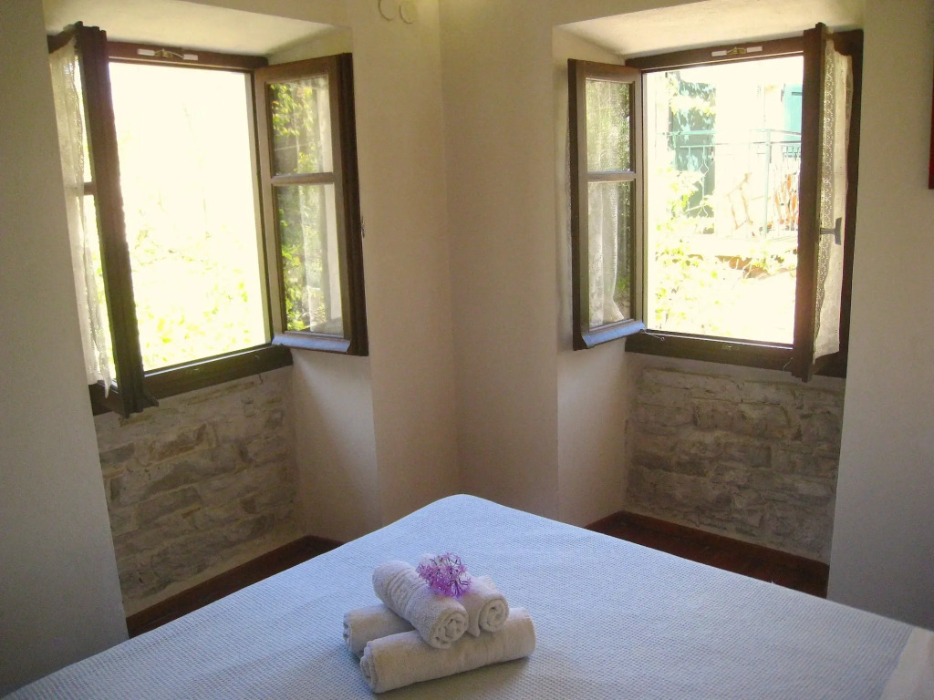 Adamantia Hotel