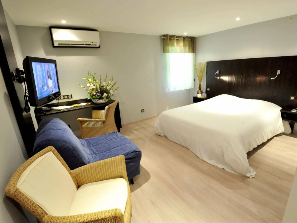 Logis Cottage Hotel
