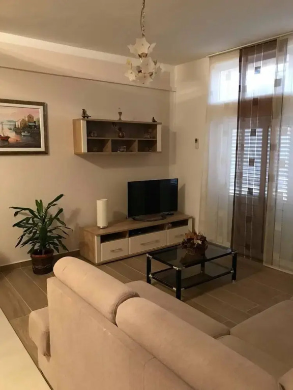 Mario - Apartment With Pool - A1