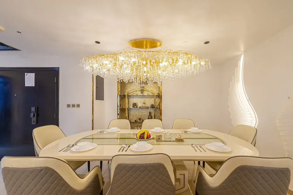Marco Polo - Deluxe Waterfront Roomy Apt, Perfect for Groups