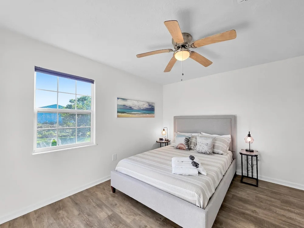 Over The Rainbow 3 Bedroom Home
