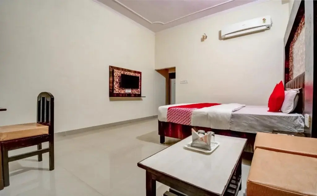Hotel Saif by OYO