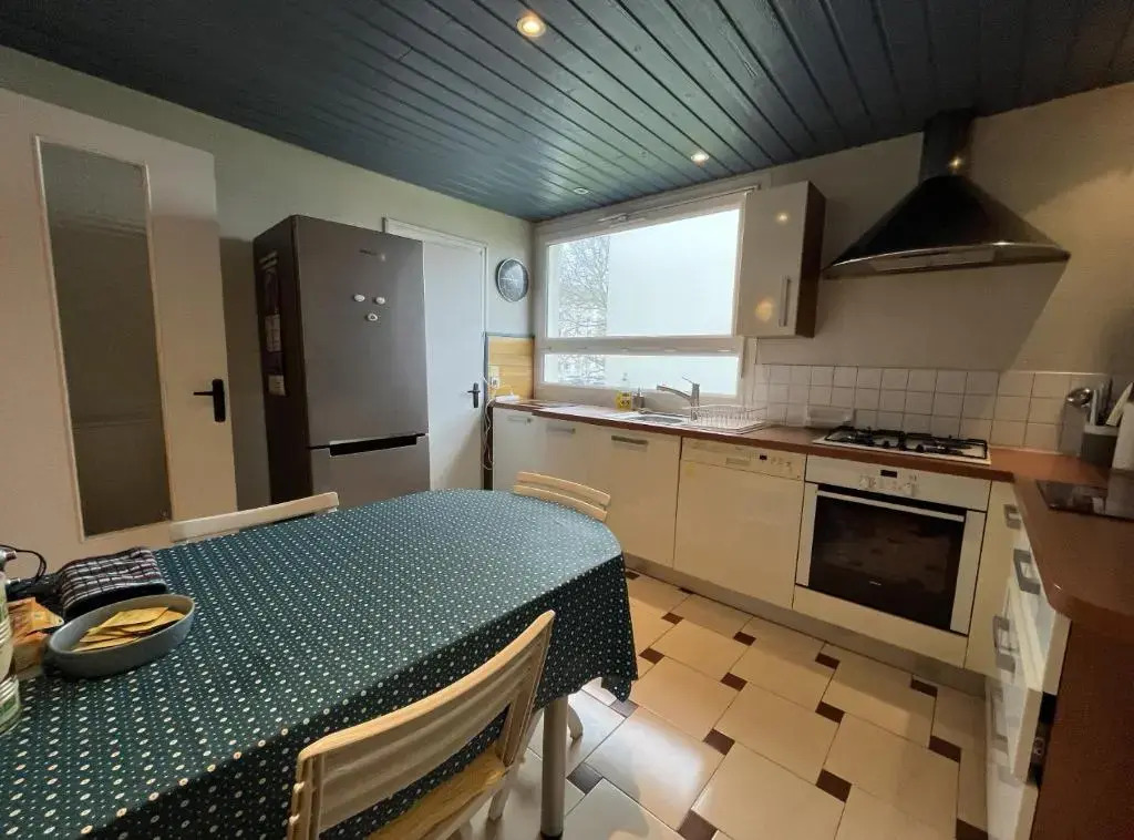 Bel appartement clair à 10mn du port à pied