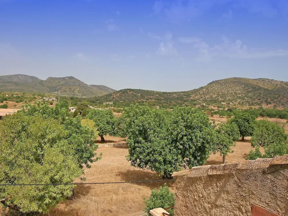 Vintage Mansion in St Llorenç des Cardassar With Pool