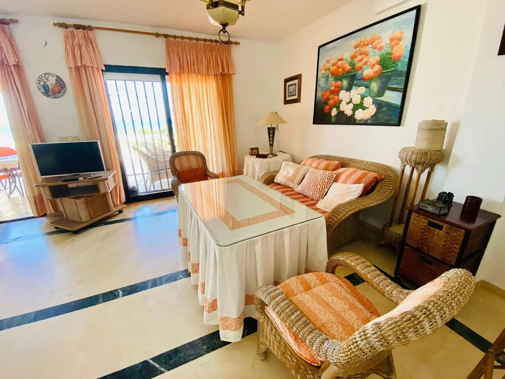 Beautiful house on the beachfront in Costa tropical