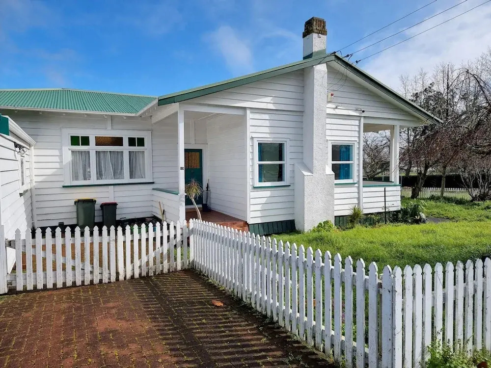 4 Bedroom Character House Papakura