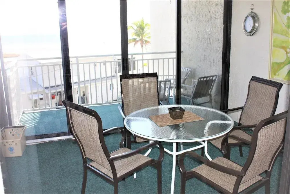 Jamaica Royale 304 - 2 Br Condo