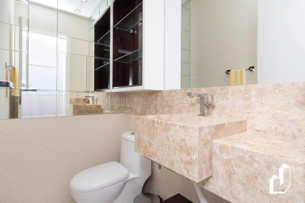 Apartamento Com Vista Para O Mar Com 02 Suítes