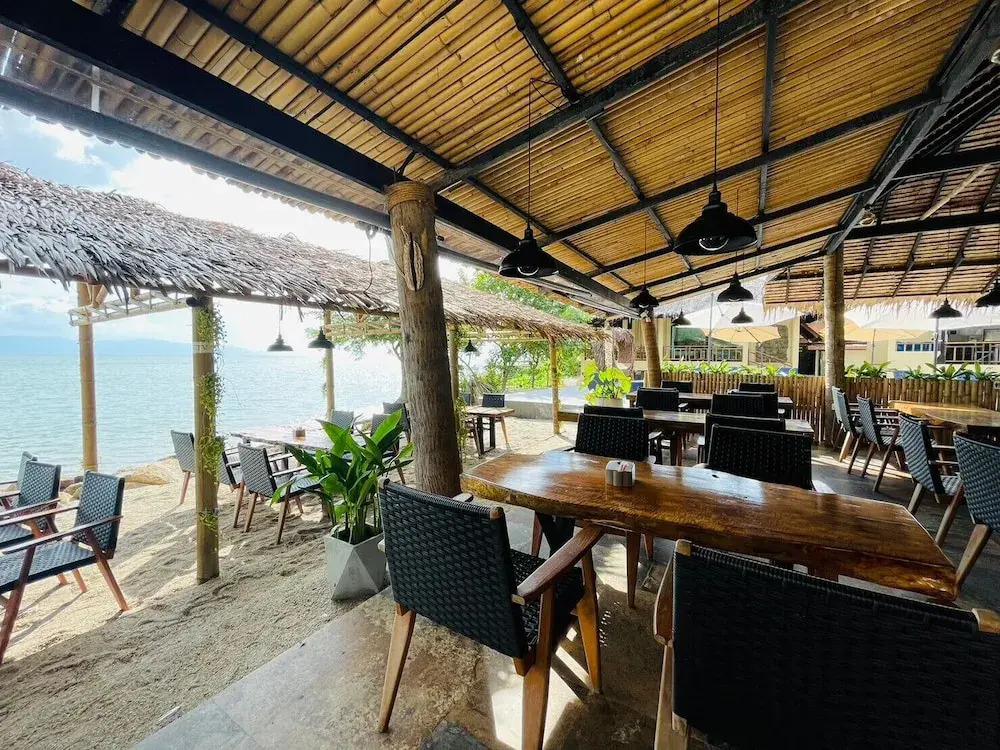 Absolute Beachfront Resort