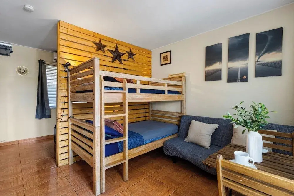 Cozy Studio in Hollywood, FL - Pet Friendly & Parking